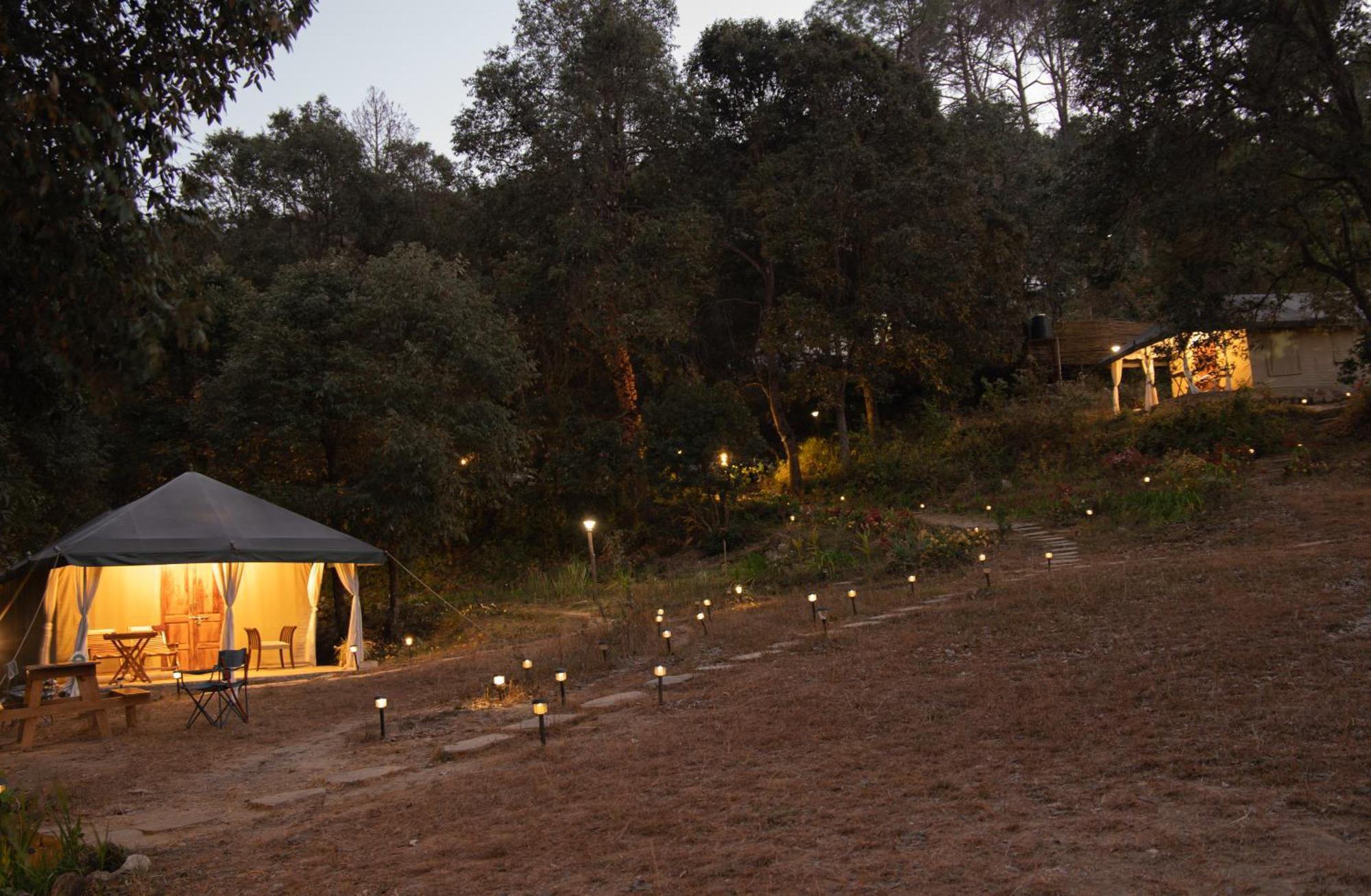 Nayalap - Rural Himalayan Glamping Hotel Shitlakhet Bagian luar foto