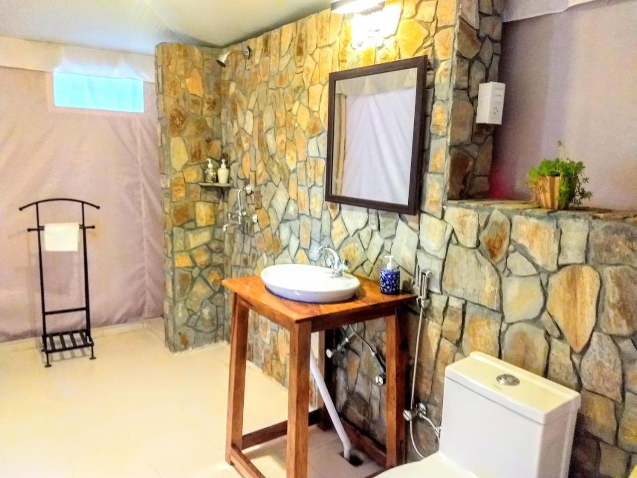 Nayalap - Rural Himalayan Glamping Hotel Shitlakhet Bagian luar foto